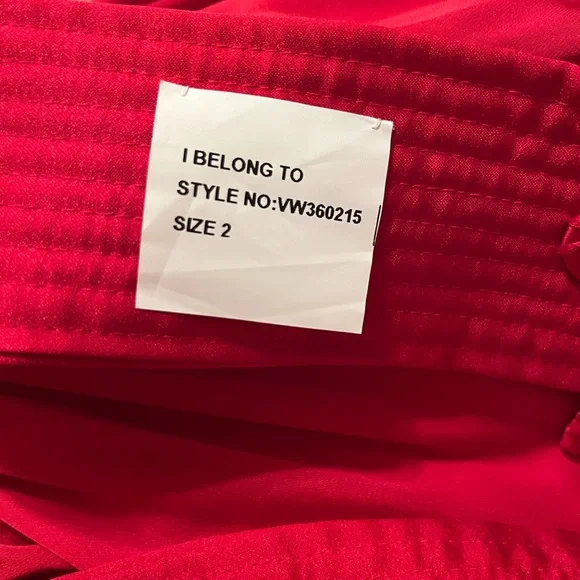 One-Shoulder Red Evening Gown - Picture 4 of 4